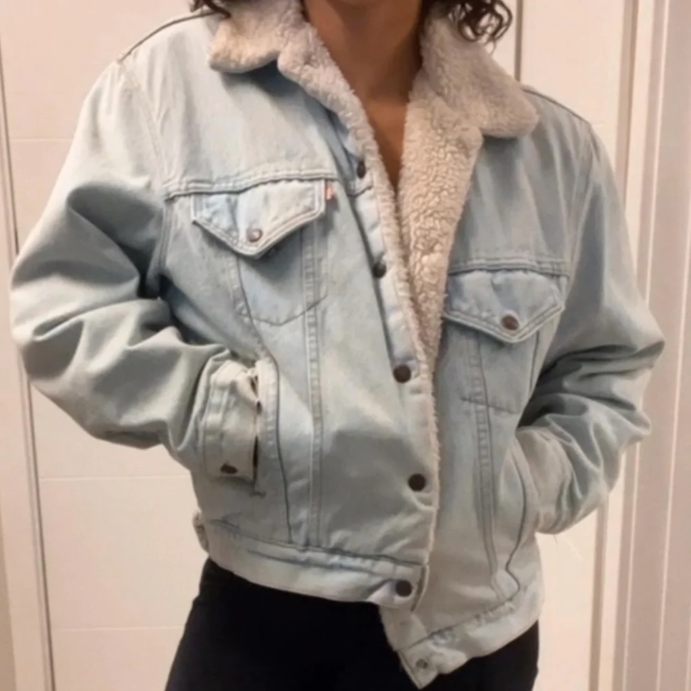 Levi’s fleece lined Jean jacket - Picture 3 of 13